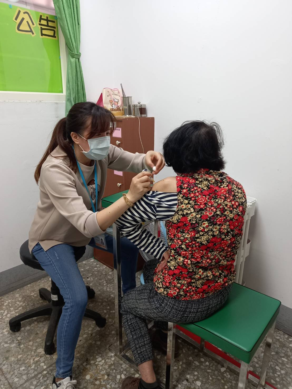 113年1月4日長者肺炎鏈球菌疫苗施打照片1